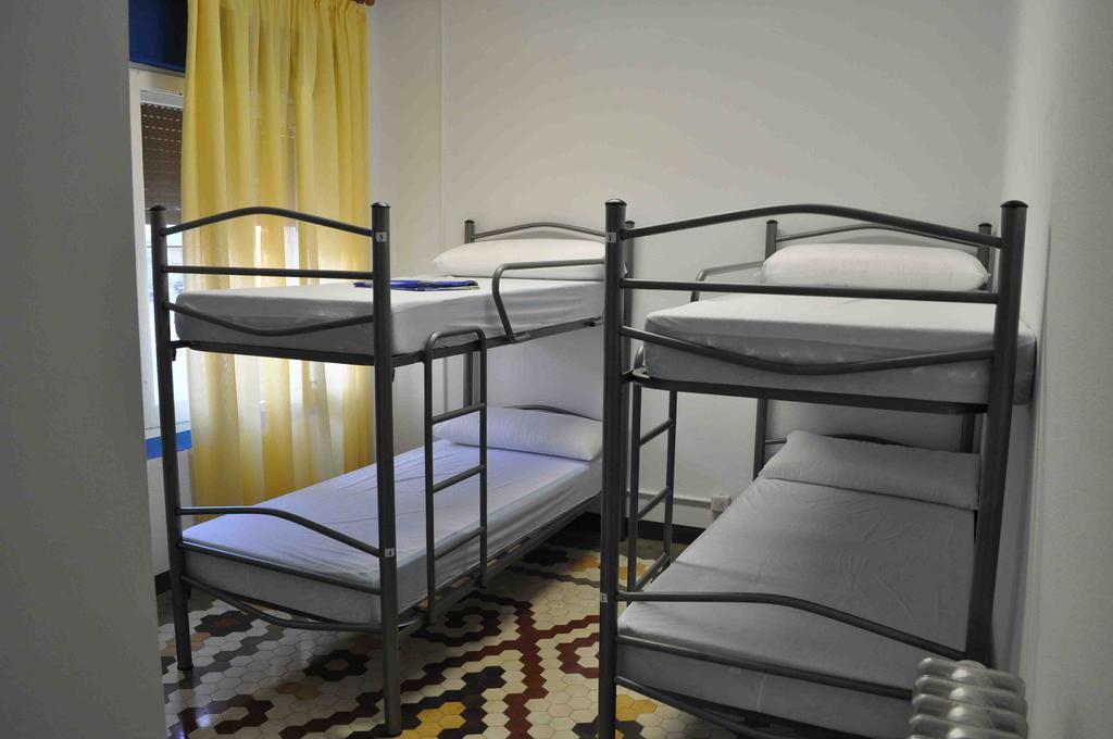 Albergue Internacional De Teruel City Backpackers Szoba fotó